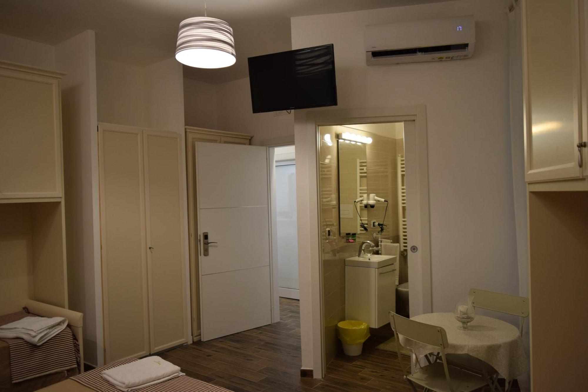Domus Al Corso Con Servizio B&B Canosa di Puglia Exterior foto